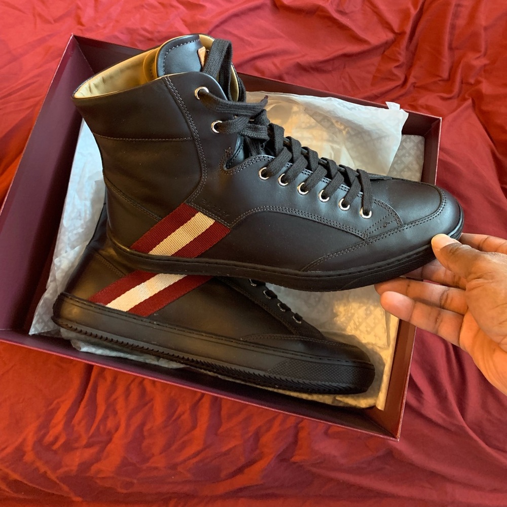 Men’s Brown Bally sneakers